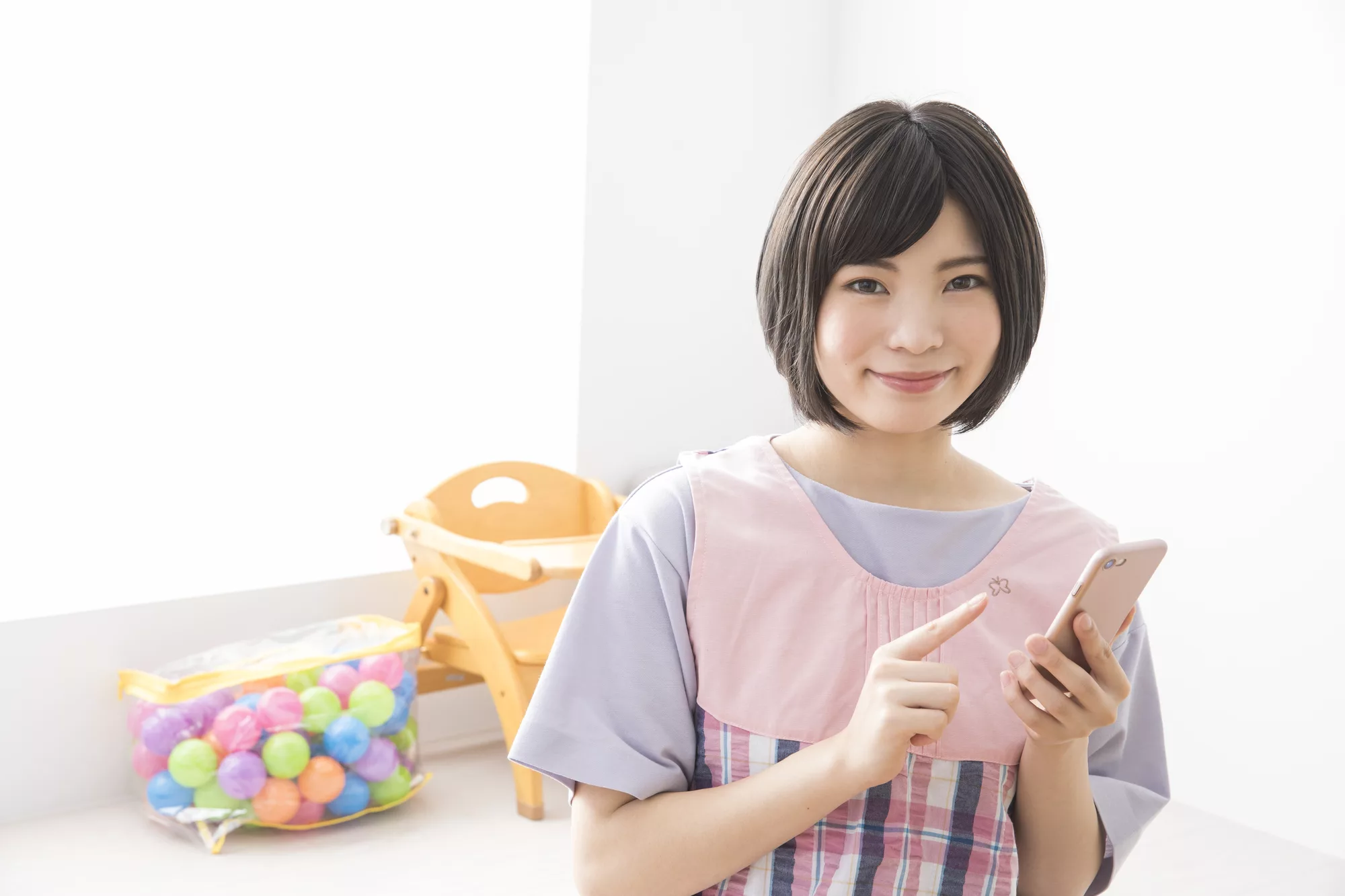 国内シェアNo.1!職員向け機能も充実の「コドモン」で、保育園の業務効率化を目指そう!